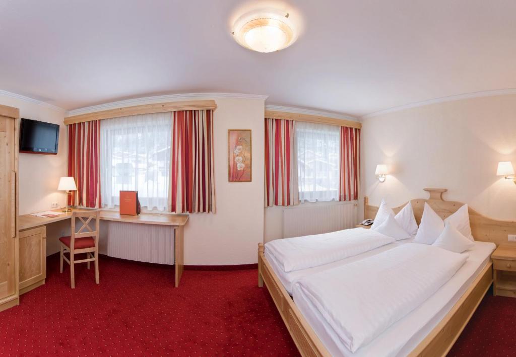 Hotel Edelweiss Pfunds Habitación foto