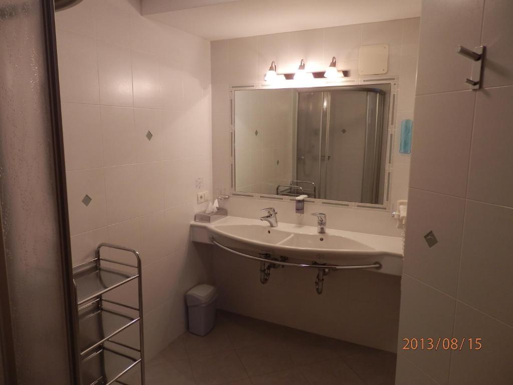 Hotel Edelweiss Pfunds Habitación foto